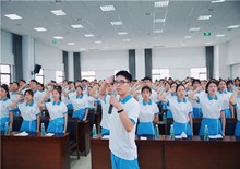 青春活力！275名“小海棠”志愿者出征旅博会