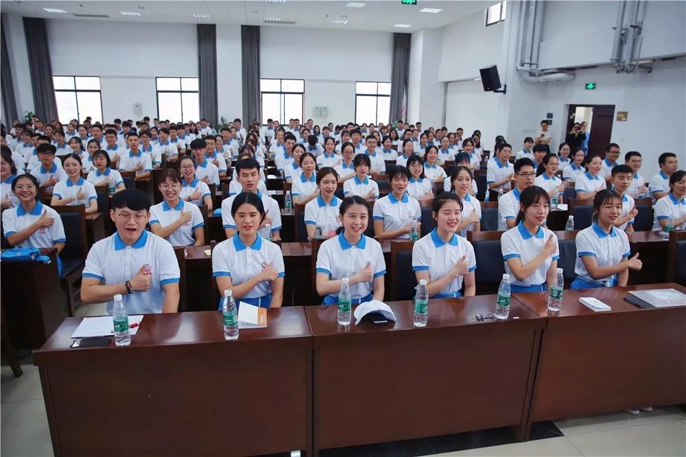 青春活力!275名“小海棠”志愿者出征旅博会(图5) 青春活力!275名“小海棠”志愿者出征旅博会(图5)